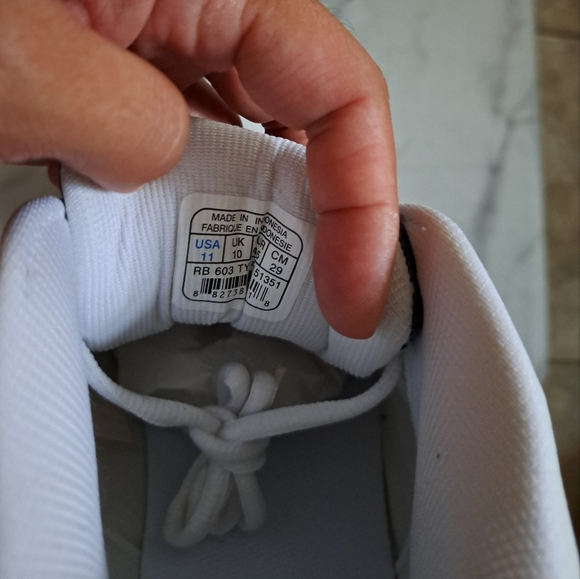 Reebok white navy gold pivot ii basketball shoes - Picture 4 of 5